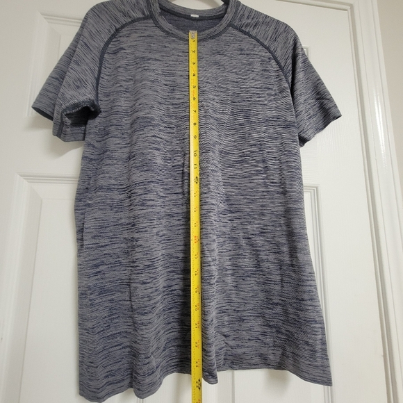 Lululemon Men's Metal Vent Tech Surge Short Sleeve Size S. - Picture 8 of 12